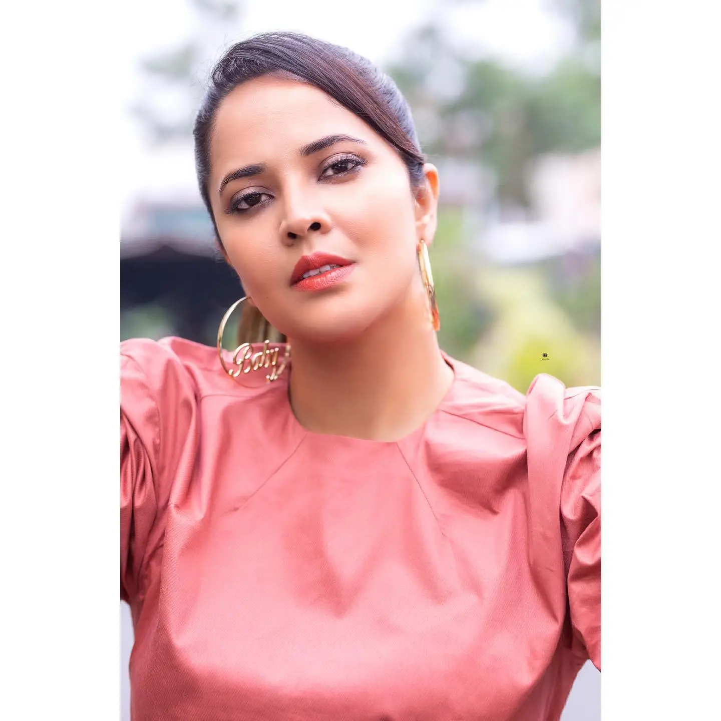 Anasuya Bharadwaj Long Legs Show in Maroon Mini Top